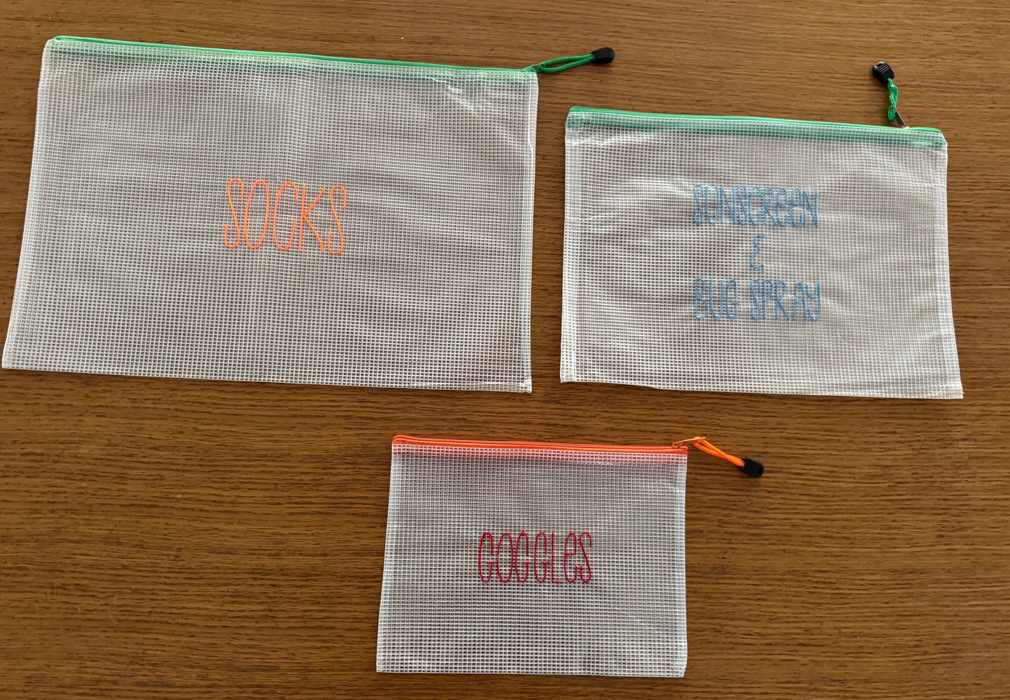 Mesh zip pouch organizers